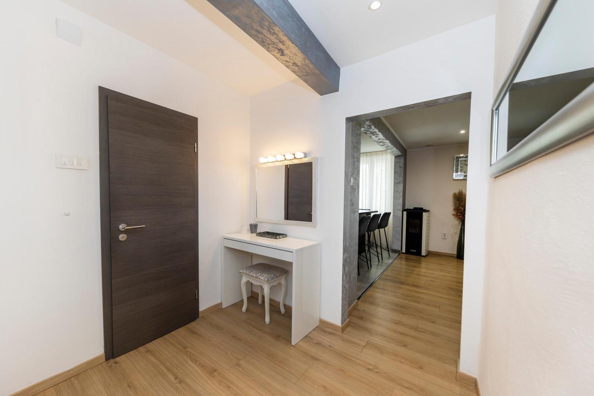 Nikky 2Br Apt. In Old Town Centre Задар Екстериор снимка