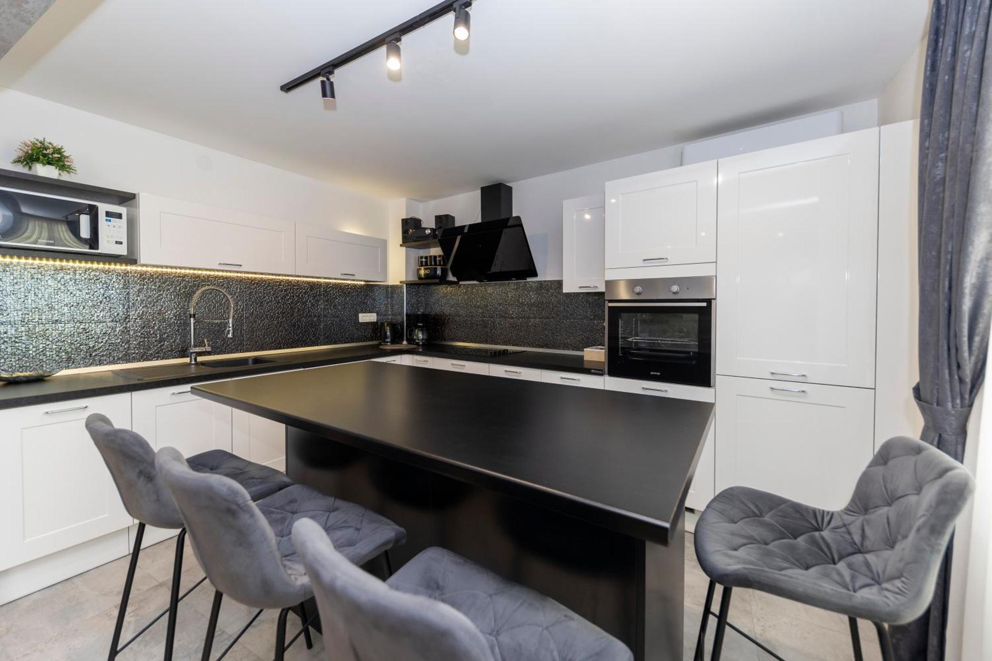 Nikky 2Br Apt. In Old Town Centre Задар Екстериор снимка