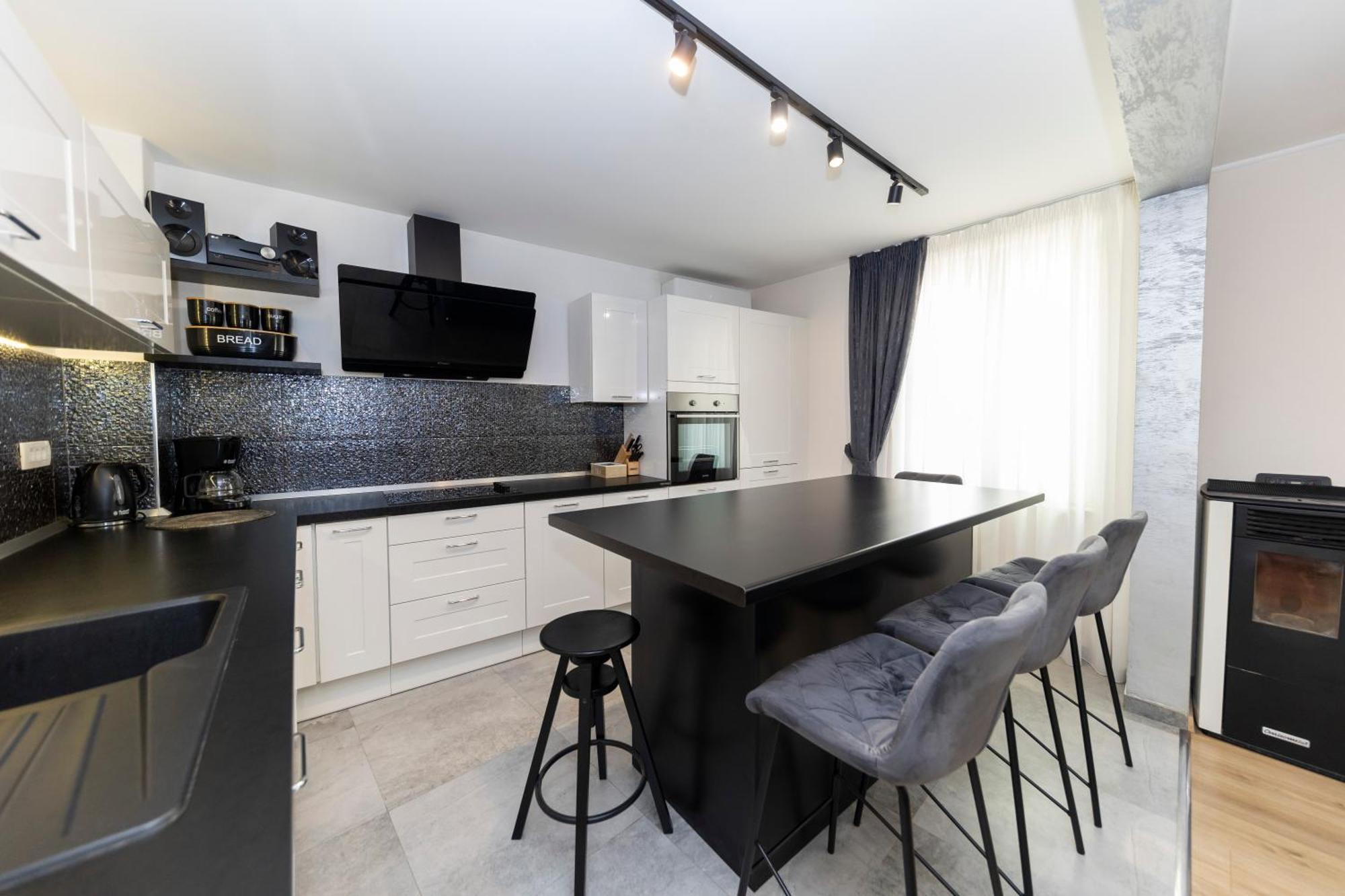 Nikky 2Br Apt. In Old Town Centre Задар Екстериор снимка