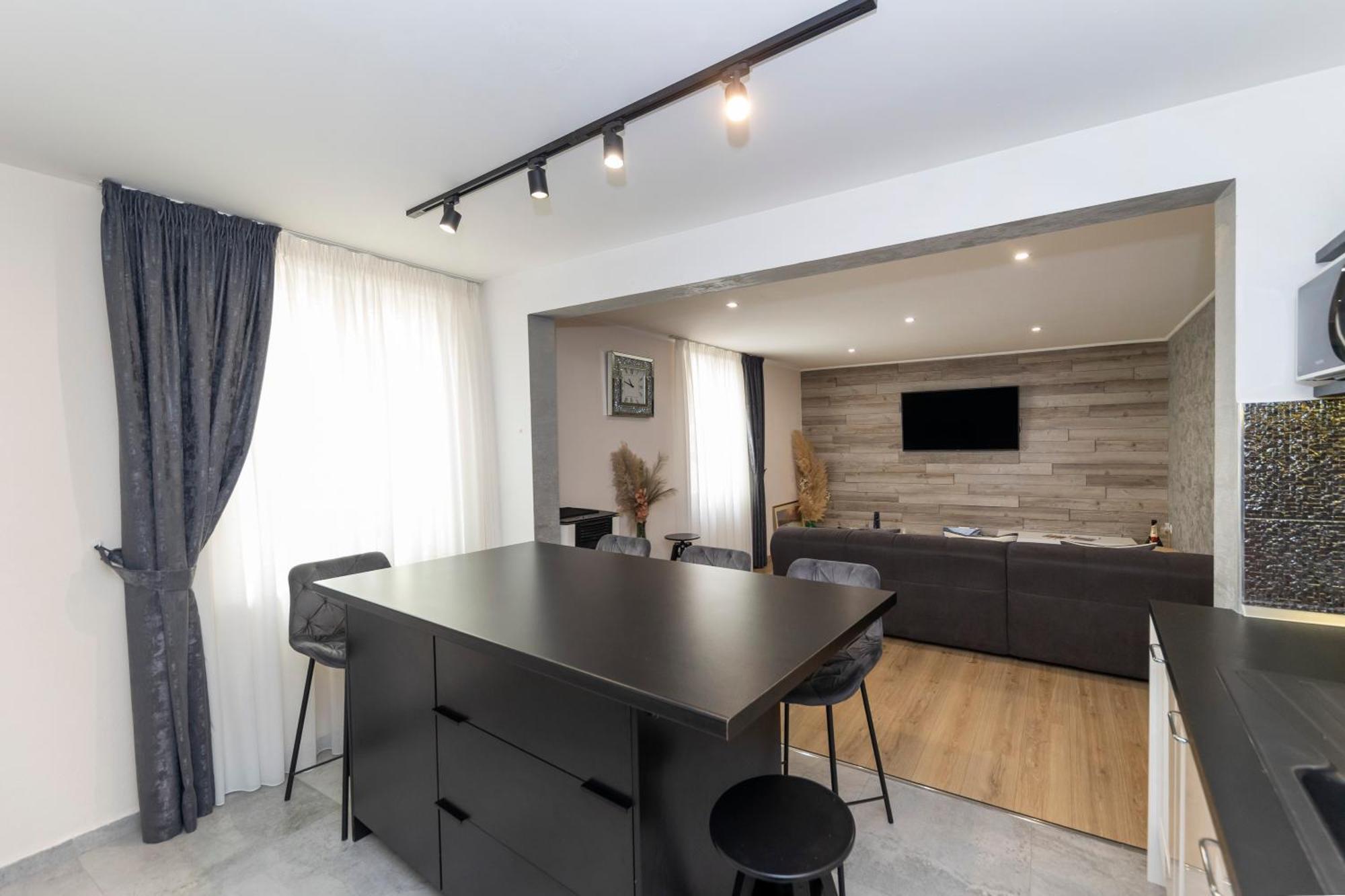 Nikky 2Br Apt. In Old Town Centre Задар Екстериор снимка